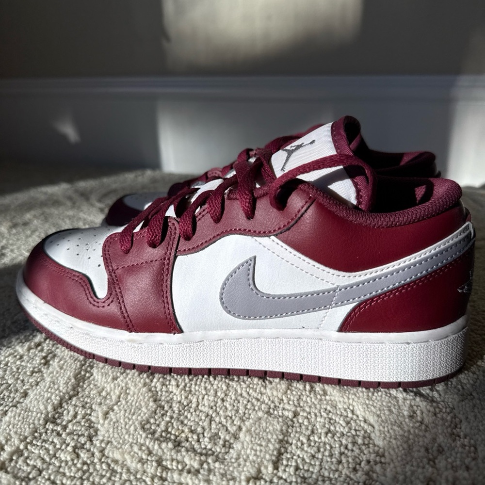 Nike Air Jordan 1 Low White Burgundy Sneakers size 6Y or Women’s 7.5